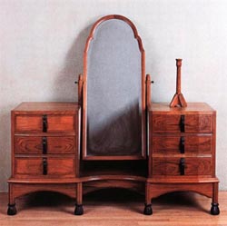 Gordon Russell Design Museum - Furniture - Broadway Worcestershire